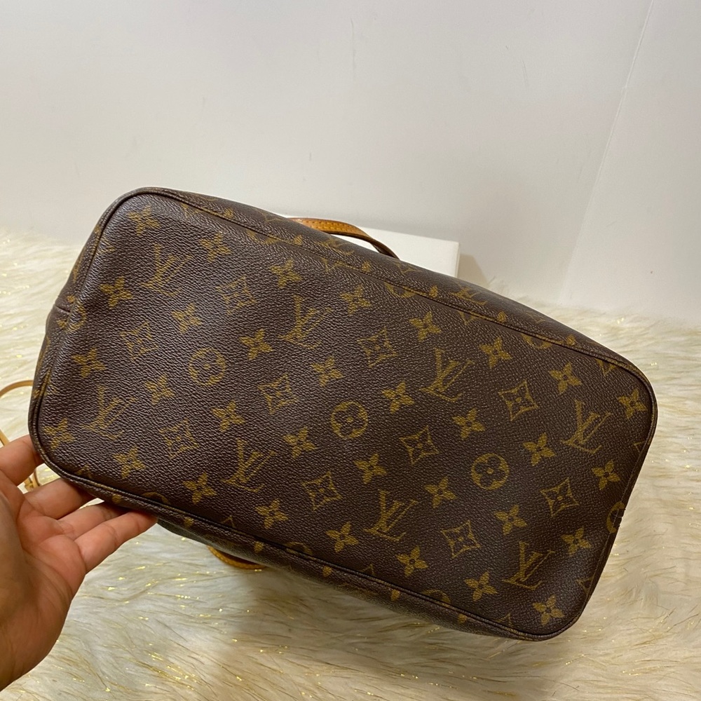 Louis Vuitton Neverful Mm Monogram tote - Picture 8 of 15